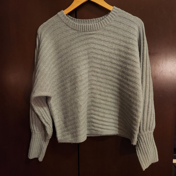 Pink Rose Light Gray Women's Sweater - Picture 1 of 3